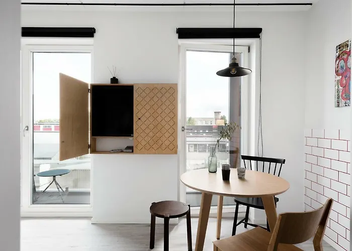 Bob W Telliskivi טאלין